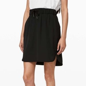 Lululemon On The Fly Black Woven Athletic Skirt Size 4